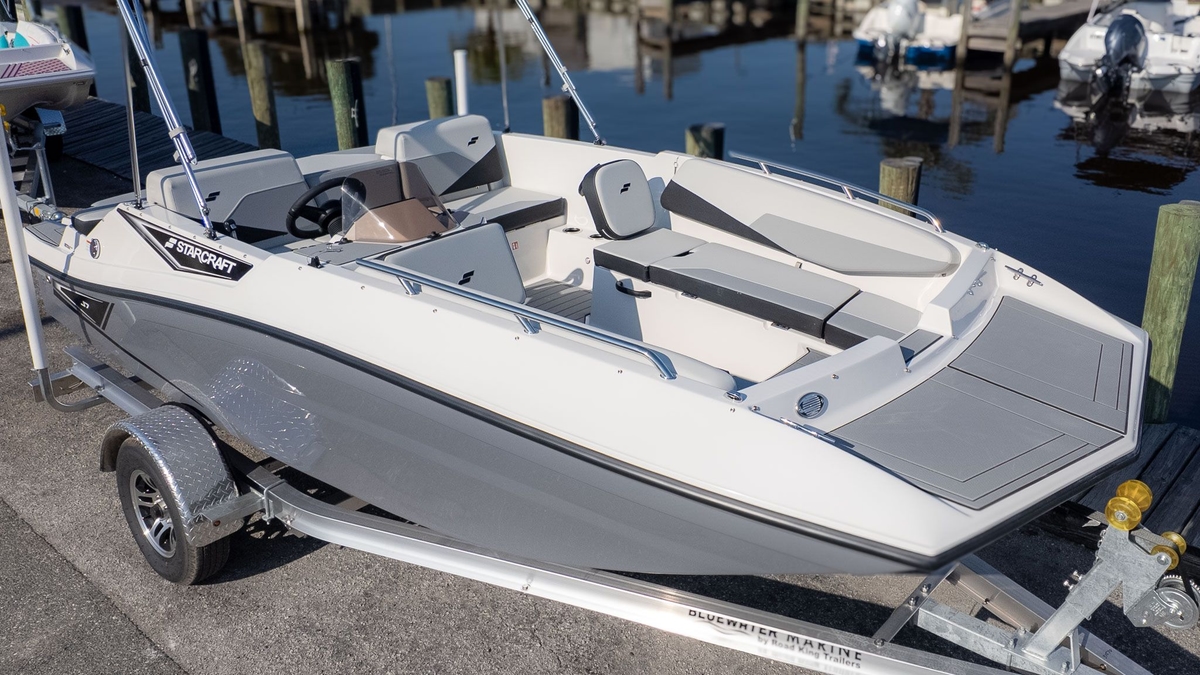 2027 Starcraft J7 JET Standard - Sold Boat