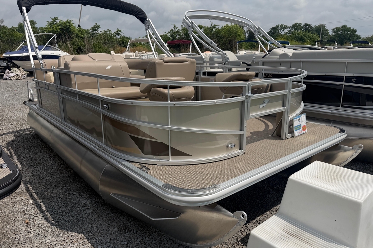 2025 Starcraft LX 18 F - Sold Boat