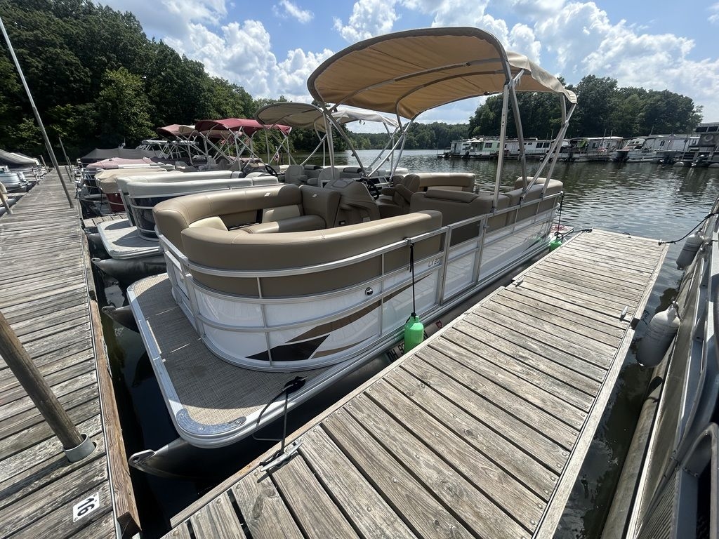 2025 Starcraft Marine LX 20 R - Sold Boat