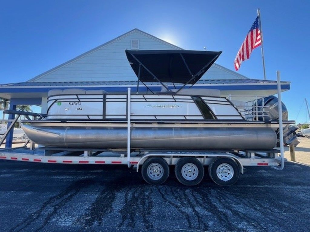 2024 Starcraft Marine SLS 3 Q DH - Sold Boat