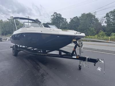 BOATZON | Starcraft Marine SVX 210 DC OB Executive Package 2026
