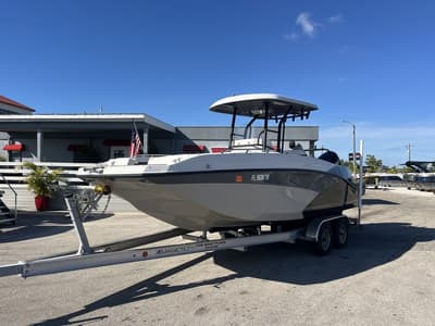 BOATZON | Starcraft Marine SVX OB 231 CC 2024 BOATZON | Starcraft Marine SVX OB 231 CC 2024