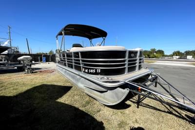 BOATZON | Starcraft Stardeck 190 Cruise 2014 BOATZON | Starcraft Stardeck 190 Cruise 2014