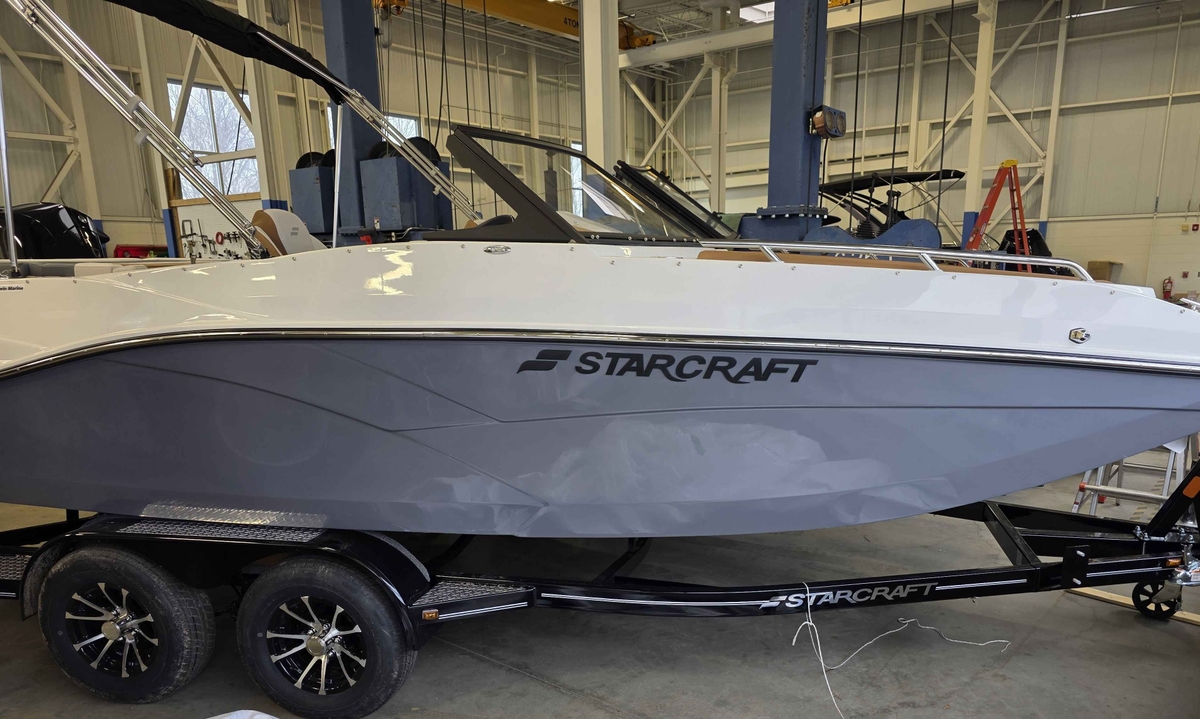 Starcraft SVX 210 IO 2025