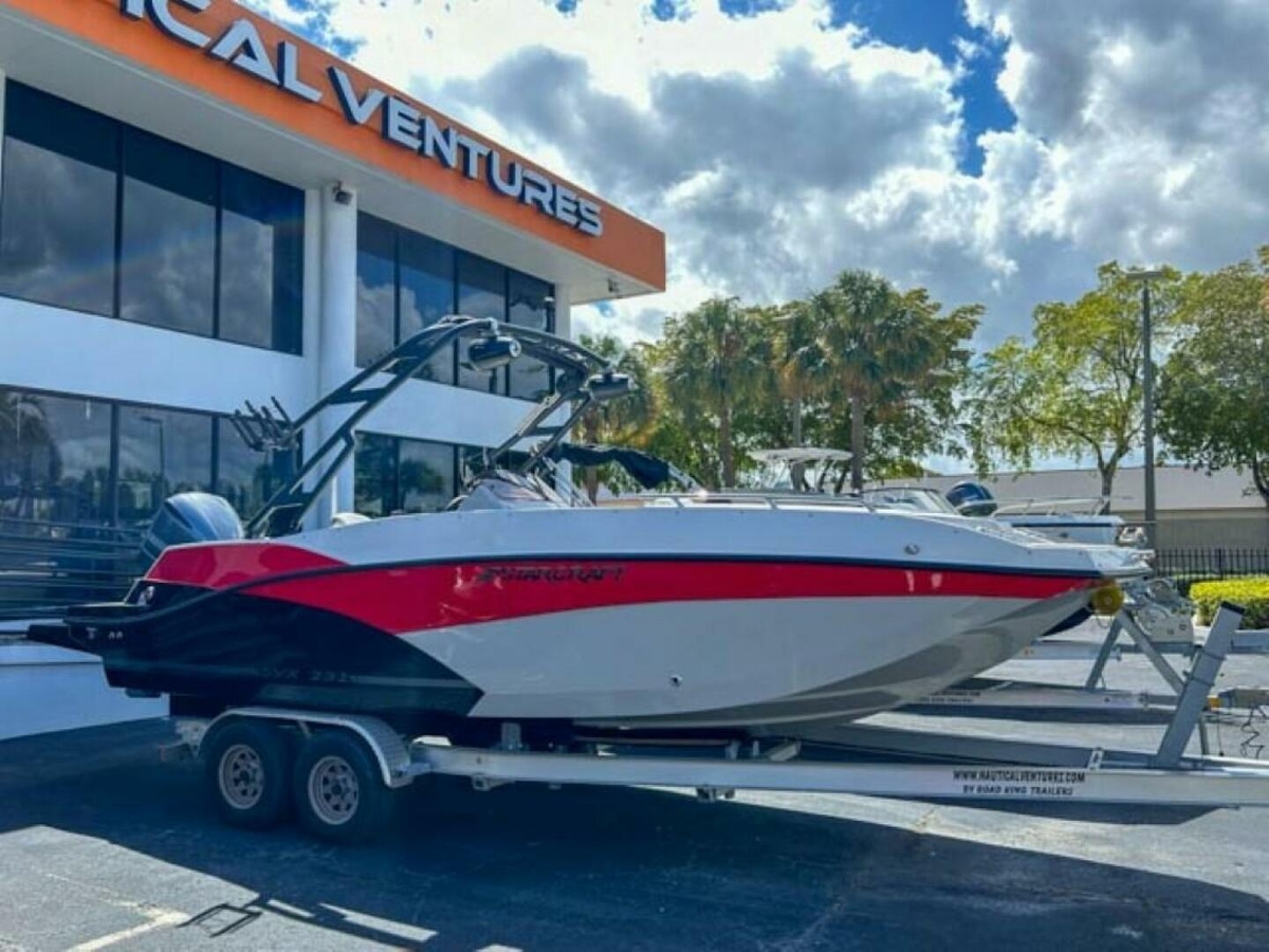 2024 Starcraft SVX 231 OB DH - Sold Boat