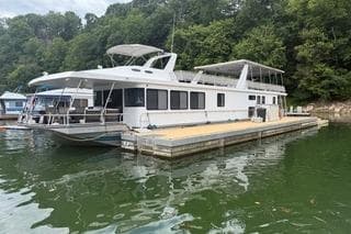 BOATZON | Stardust Cruisers 18x83 1997
