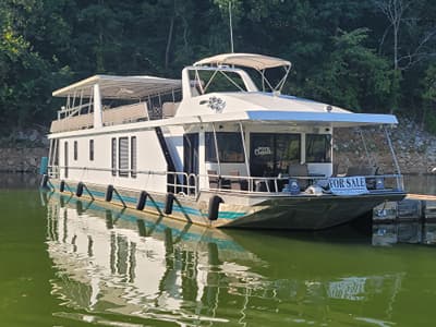 BOATZON | Stardust Cruisers 18x83 1997