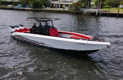 BOATZON | Statement 380 Open 2020