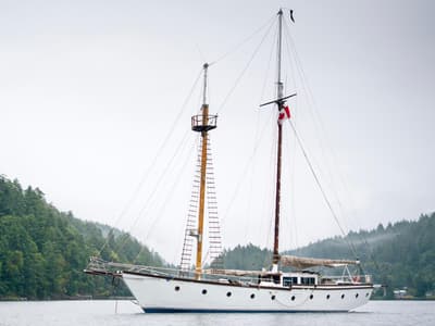 BOATZON | Staysail Schooner 1975