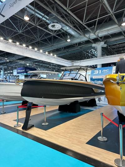 BOATZON | STERK 31 RC DEMO 2025 BOATZON | STERK 31 RC DEMO 2025