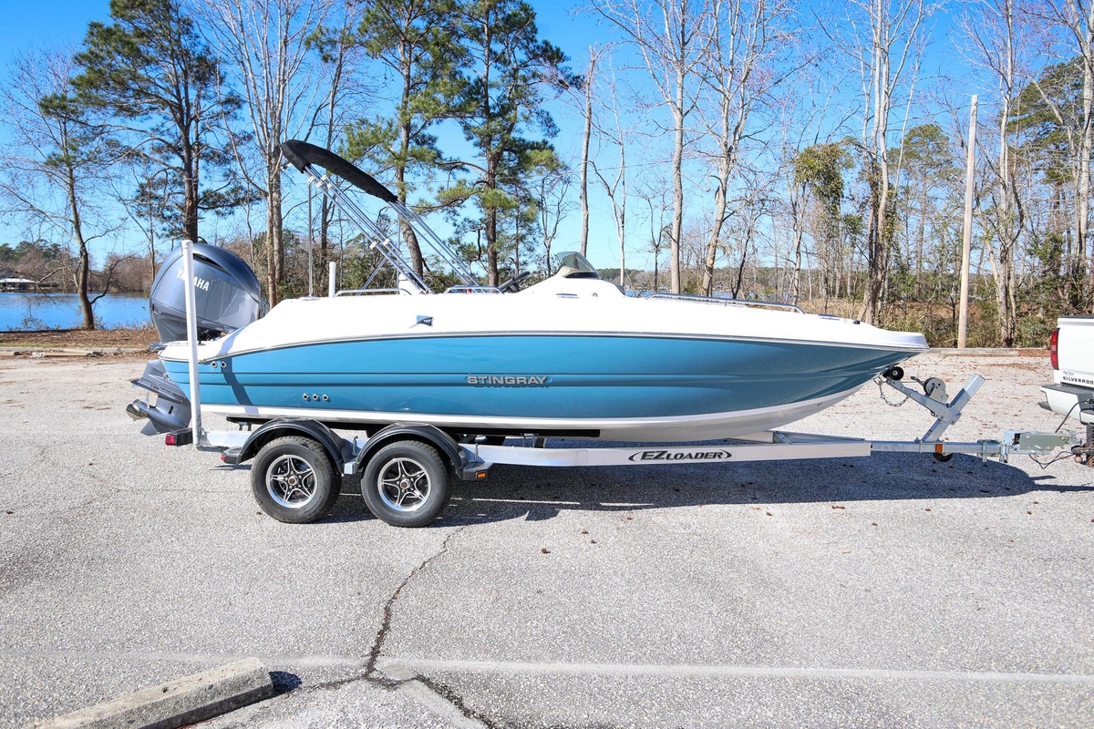 2025 Stingray 192 SC - Sold Boat