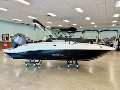 BOATZON | Stingray 19SC 2027 BOATZON | Stingray 19SC 2027