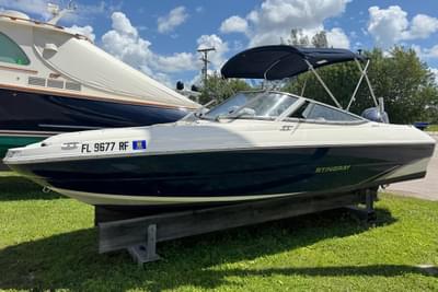 BOATZON | Stingray 204 LR 2017 BOATZON | Stingray 204 LR 2017