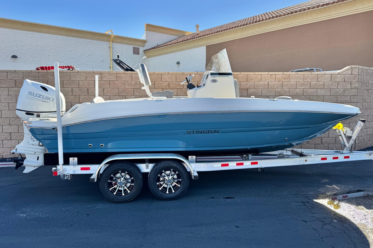 2022 Stingray 206 CC - Sold Boat