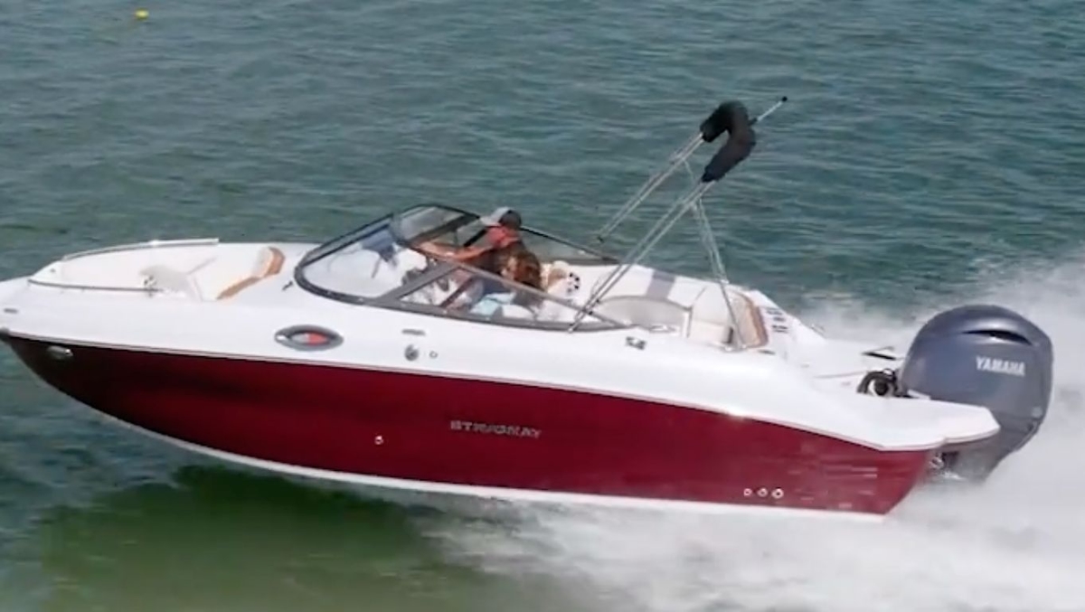 2026 Stingray 211DC  $74,749  INCOMING - Sold Boat