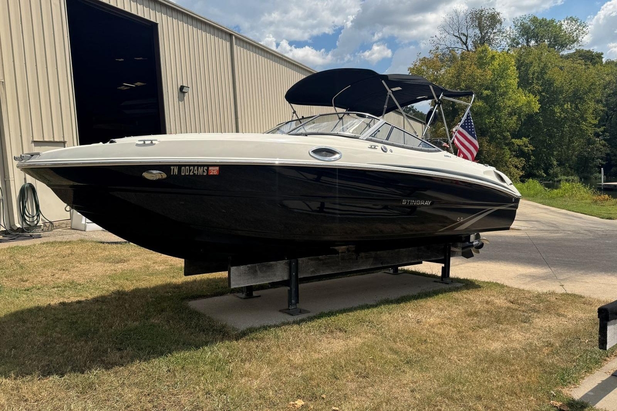 2017 Stingray 235 LR - Sold Boat