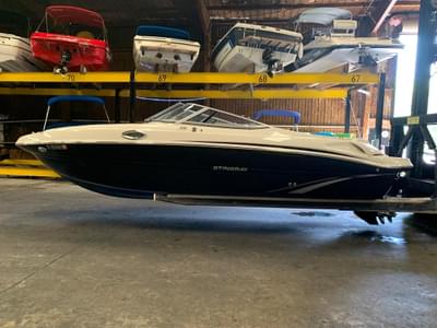 BOATZON | Stingray 235 LR 2017 BOATZON | Stingray 235 LR 2017