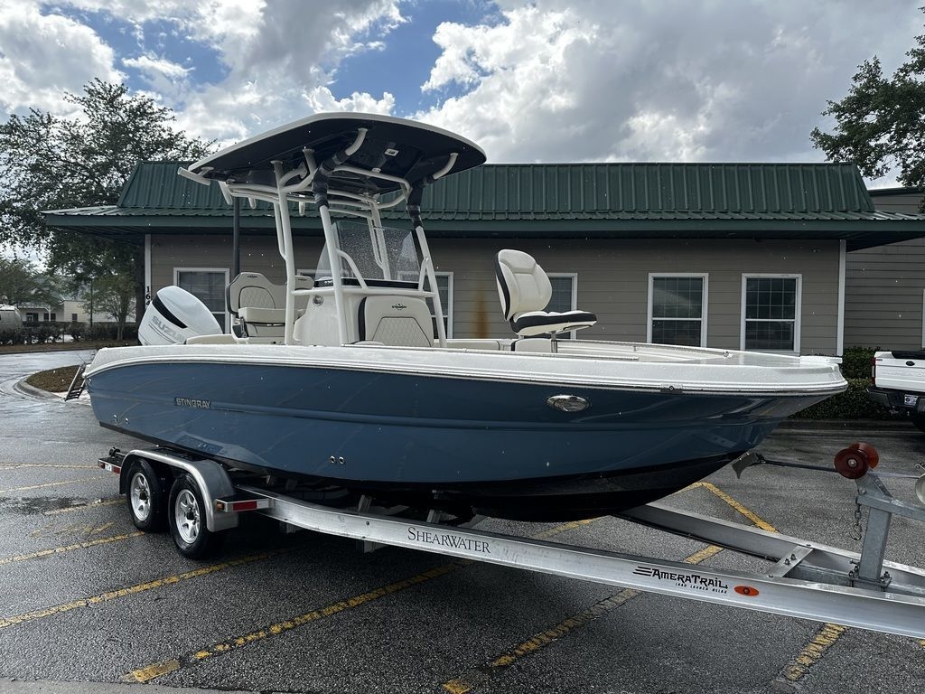 2023 Stingray 236CC - Sold Boat