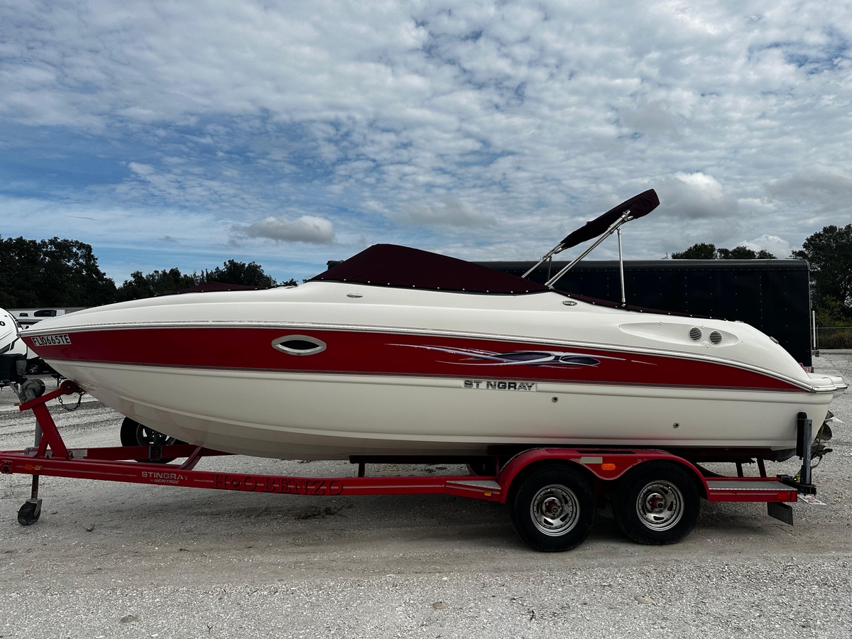 2011 Stingray 250 LR - Sold Boat