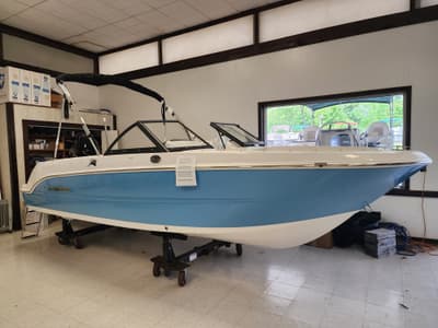 BOATZON | Stingray Boats 172DC 2026
