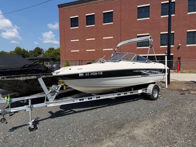 BOATZON | Stingray Boats 208 LR 2012