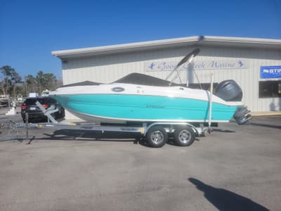 BOATZON | Stingray Boats 211DC 2026