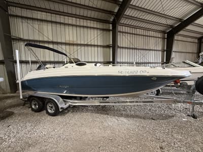 BOATZON | Stingray Boats 212SC 2021