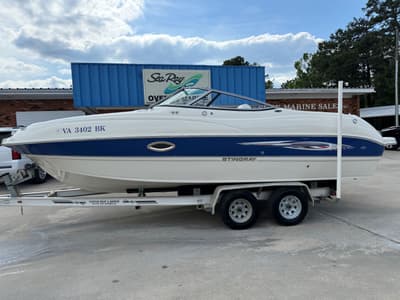 BOATZON | Stingray Boats 220DR 2007