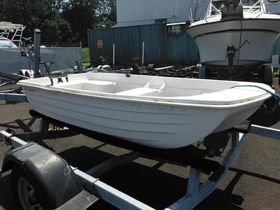BOATZON | Sun Dolphin WATERTENDER 94 2006