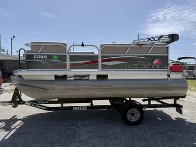 BOATZON | Sun Tracker 16DLX Party Barge 2015