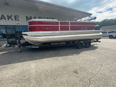 BOATZON | Sun Tracker 22 Party Barge XP3 2026
