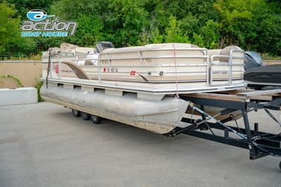 BOATZON | Sun Tracker 22 REGANCY 2003
