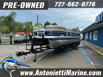 BOATZON | Sun Tracker 22 Sport Fish DLX 2022