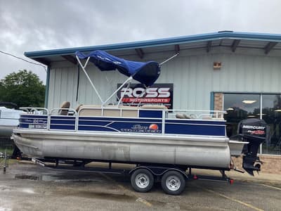 BOATZON | Sun Tracker 22DLX 2016