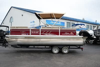 BOATZON | Sun Tracker 240 Party Barge 2022