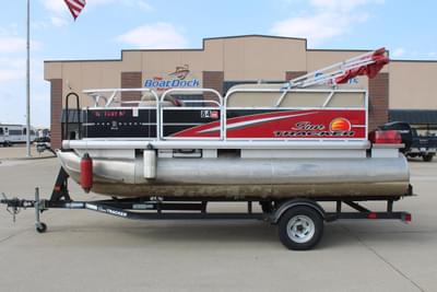 BOATZON | Sun Tracker Bass Buggy 16 DLX 2013