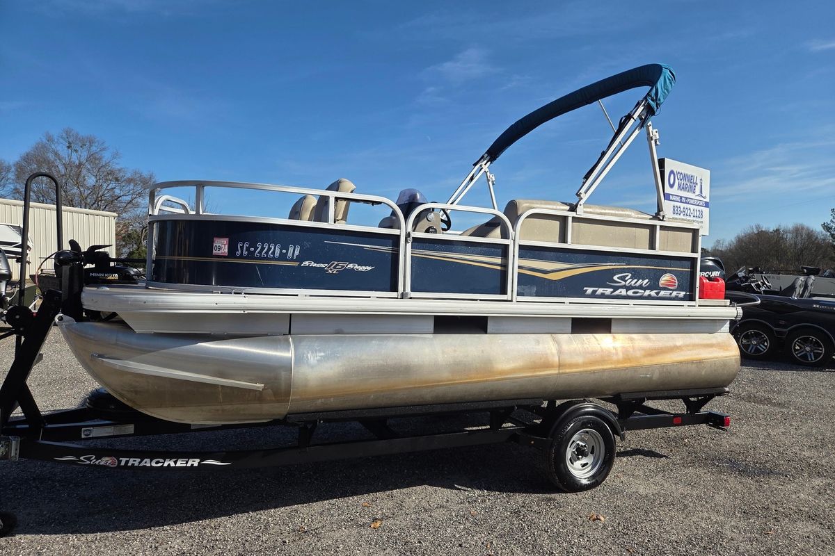 2021 Sun Tracker Bass Buggy 16 XL - Sold Boat