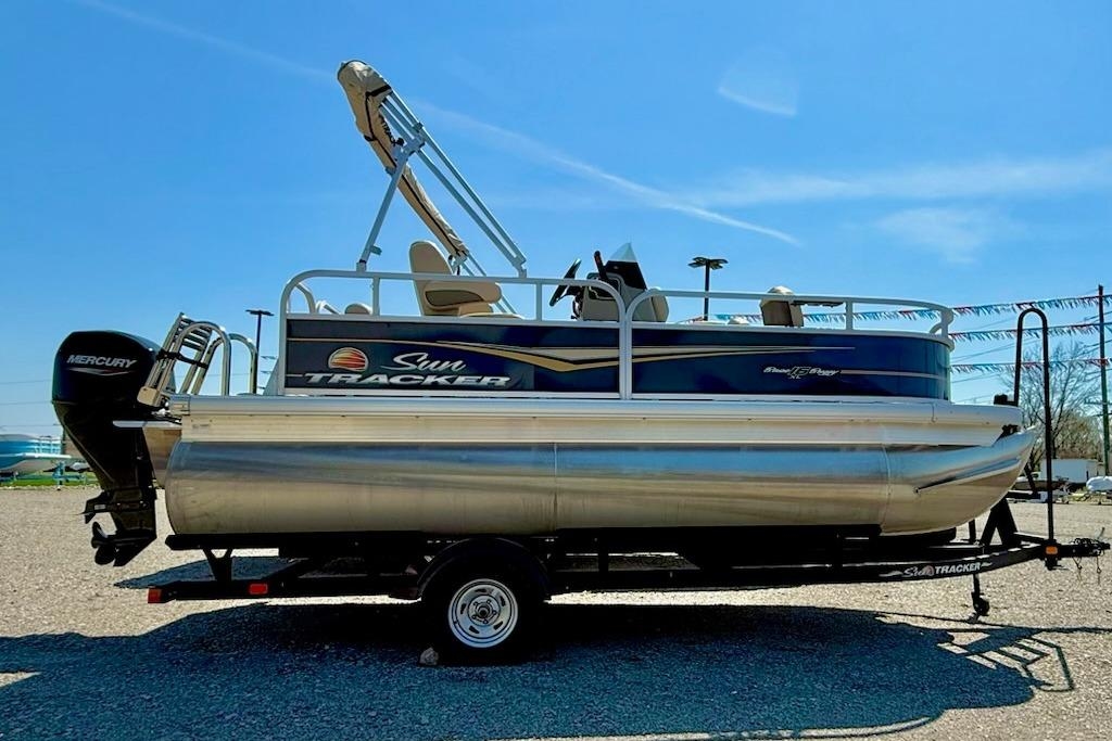 2024 Sun Tracker Bass Buggy 16 XL - Sold Boat