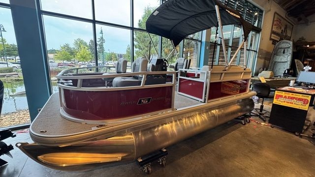 2026 Sun Tracker Bass Buggy 16 XL - Sold Boat