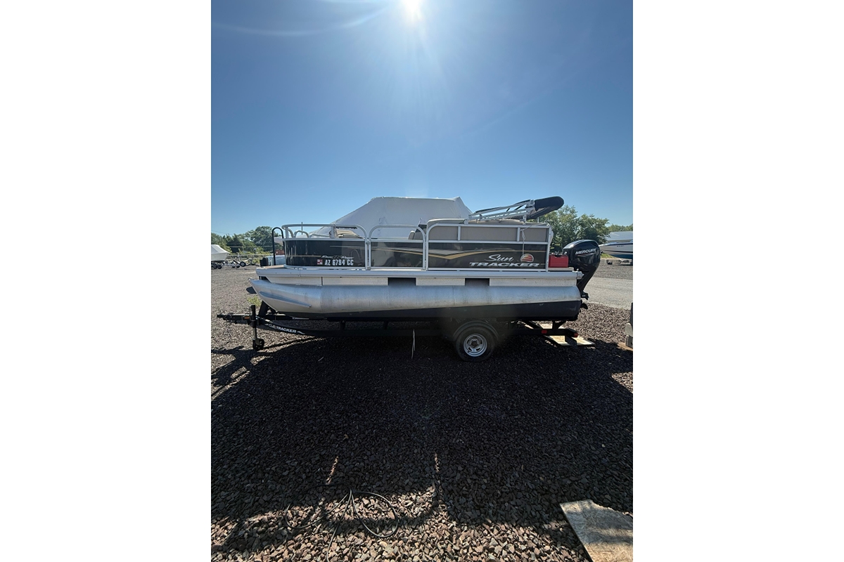 2021 Sun Tracker Bass Buggy 16 XL Select - Sold Boat