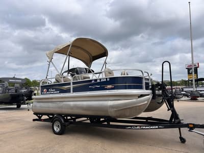 BOATZON | Sun Tracker Bass Buggy 16 XL SELECT 2023