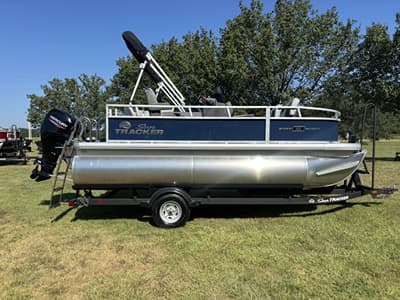 BOATZON | Sun Tracker Bass Buggy 16 XL Select 2026