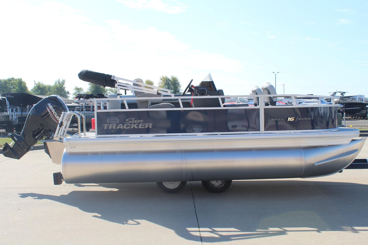 2026 Sun Tracker Bass Buggy 16 XL Select - Sold Boat