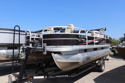 BOATZON | Sun Tracker BASS BUGGY 18 DLX 2015