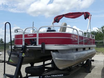 BOATZON | Sun Tracker BASS BUGGY 18 DLX 2015