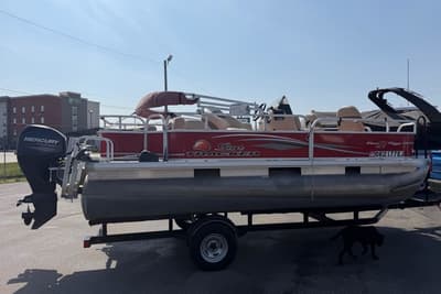 BOATZON | Sun Tracker BASS BUGGY 18 DLX 2016