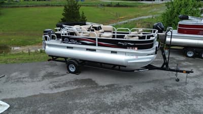 BOATZON | Sun Tracker BASS BUGGY 18 DLX 2017