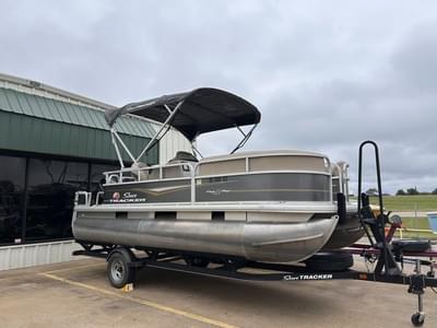 BOATZON | Sun Tracker Bass Buggy 18 DLX 2020 BOATZON | Sun Tracker Bass Buggy 18 DLX 2020
