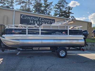 BOATZON | Sun Tracker BASS BUGGY 18 DLX 2023