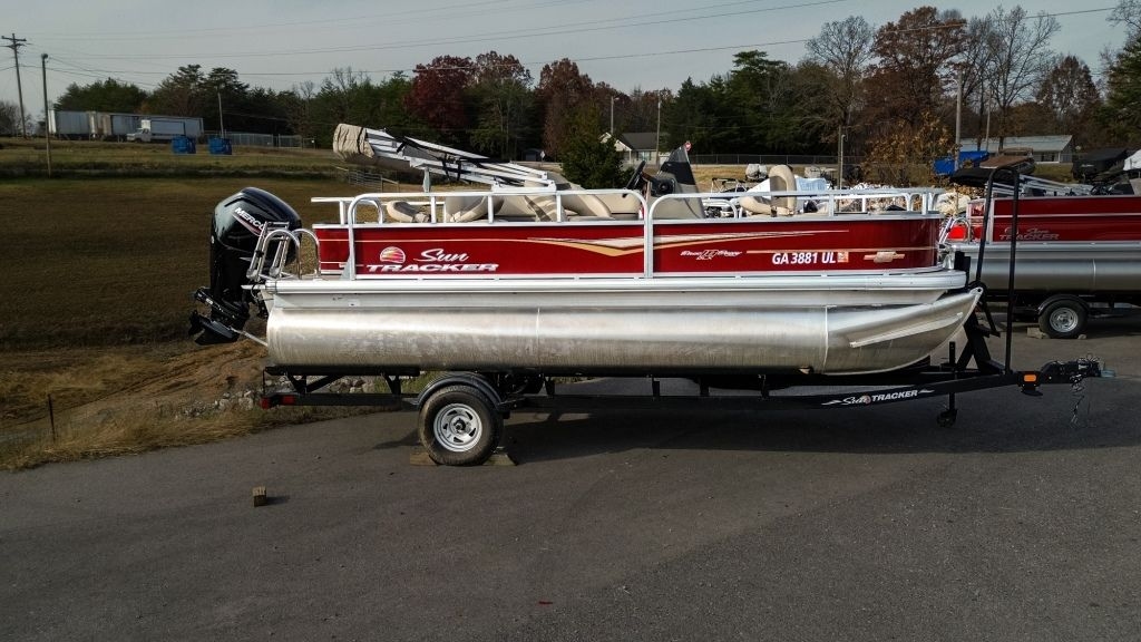 2023 Sun Tracker Bass Buggy 18 DLX - Sold Boat